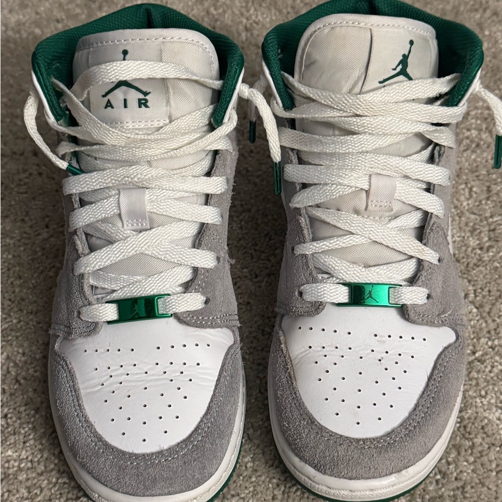 Air Jordan White and Green 5Y